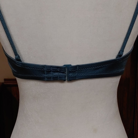 PINK Victoria's Secret Flutter Strap Bikini Top L NWOT - Picture 7 of 10